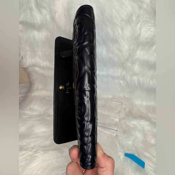 NWOT CHANEL Lambskin Camellia Embossed Large Gusset Flap Wallet Black ❤️❤️ - Picture 6 of 8